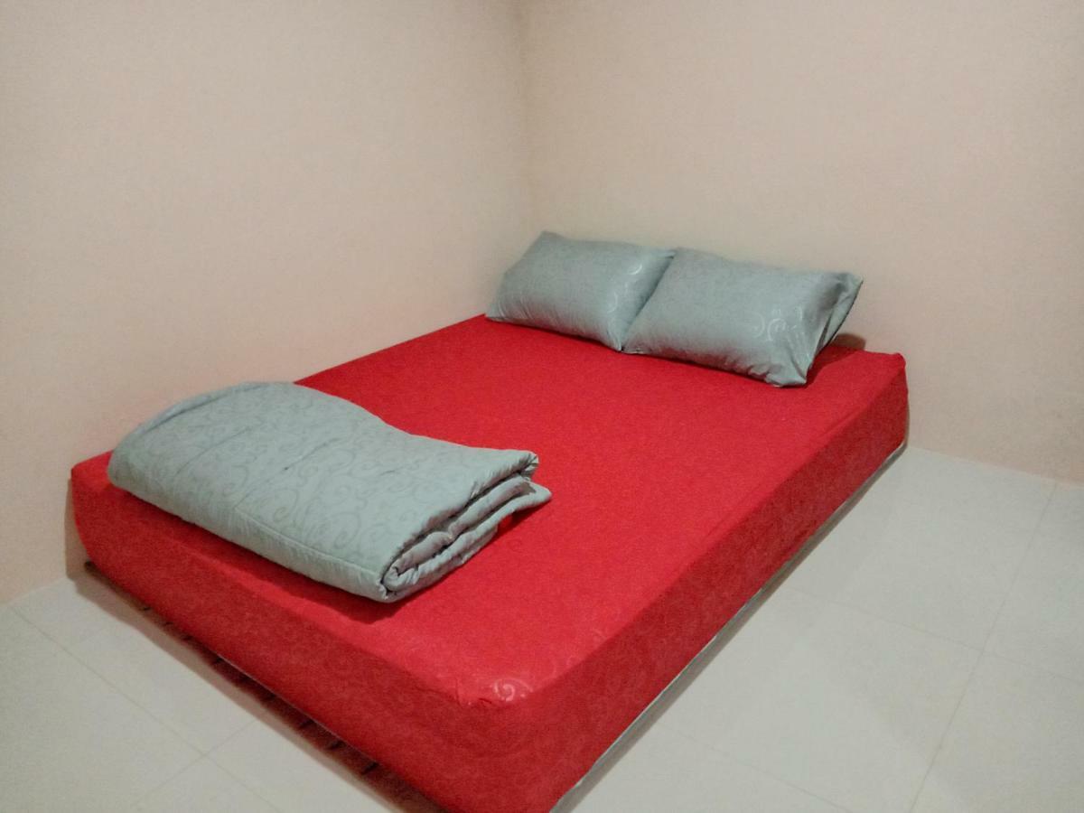 Guesthouse - Lubna Homestay Kuningan Dış mekan fotoğraf